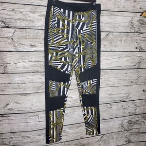 NICKI MINAJ Gold Chain  Pattern Black/White Stretchy Leggings Pants Medium